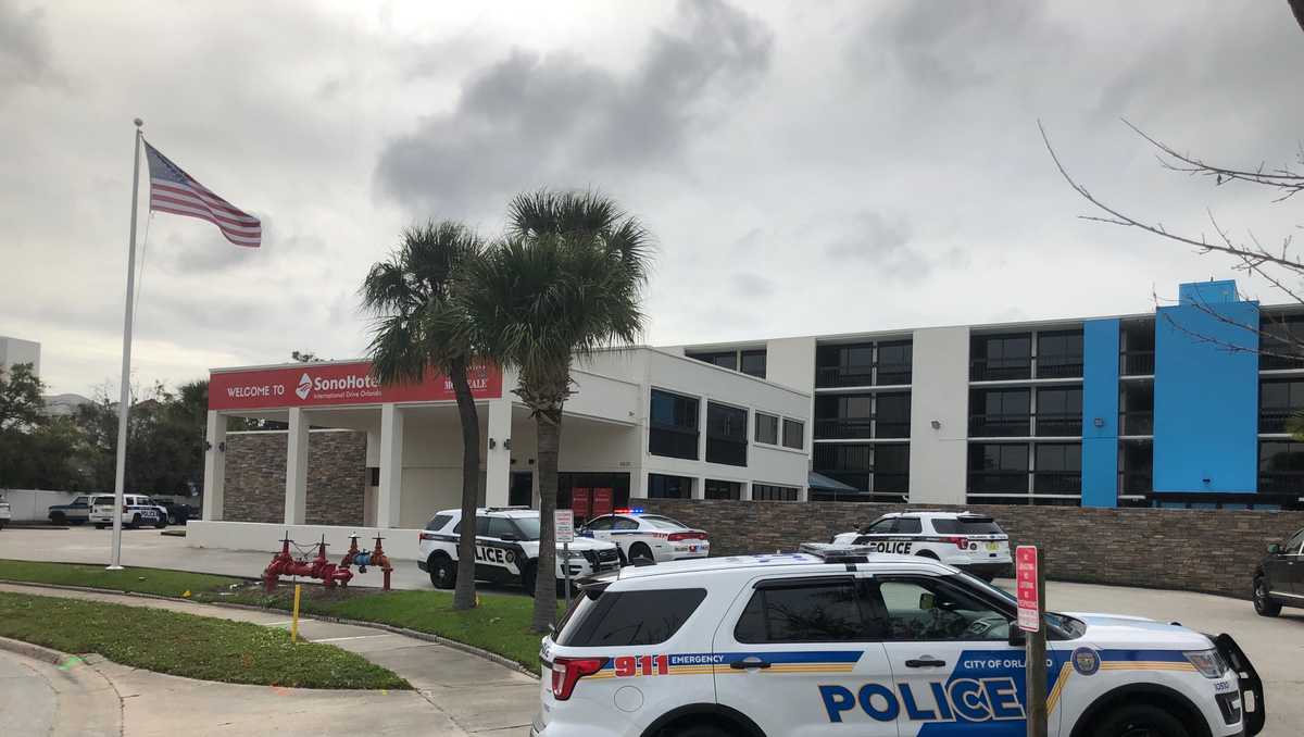 Man shot inside of Orlando hotel room, police say