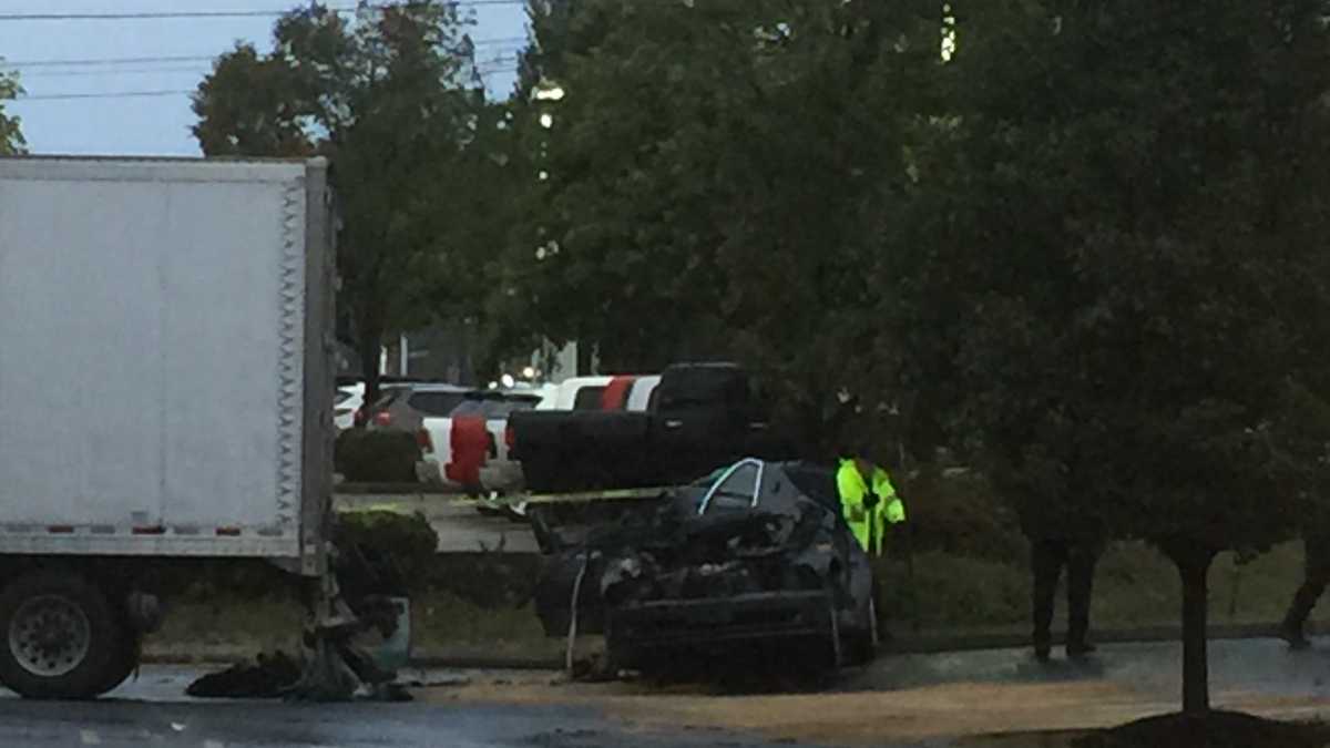 Coroner IDs man killed in crash on Shelbyville Road