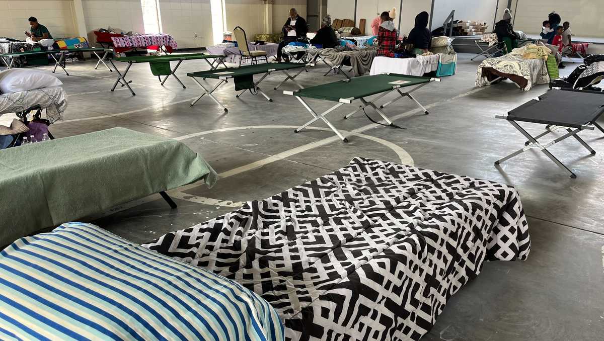 Family with small child arrived shivering at 3 a.m. as central Mississippi shelter stays open