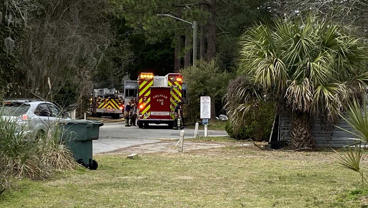4 people displaced following mobile home fire in Savannah - WJCL