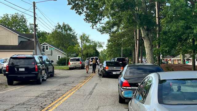 South Carolina: Man shot, killed by police after fatally stabbing woman, sheriff says - Vimarsana News