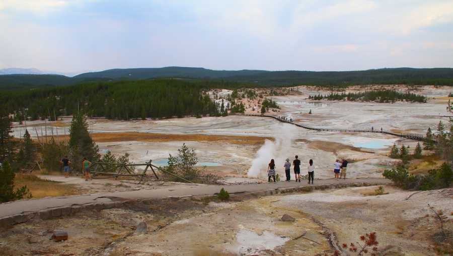 Yellowstone hot springs death Man Dies Trying to Rescue Dog from Hot Spring. 20200118