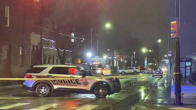 1 injured in Strip District crash - Vimarsana News