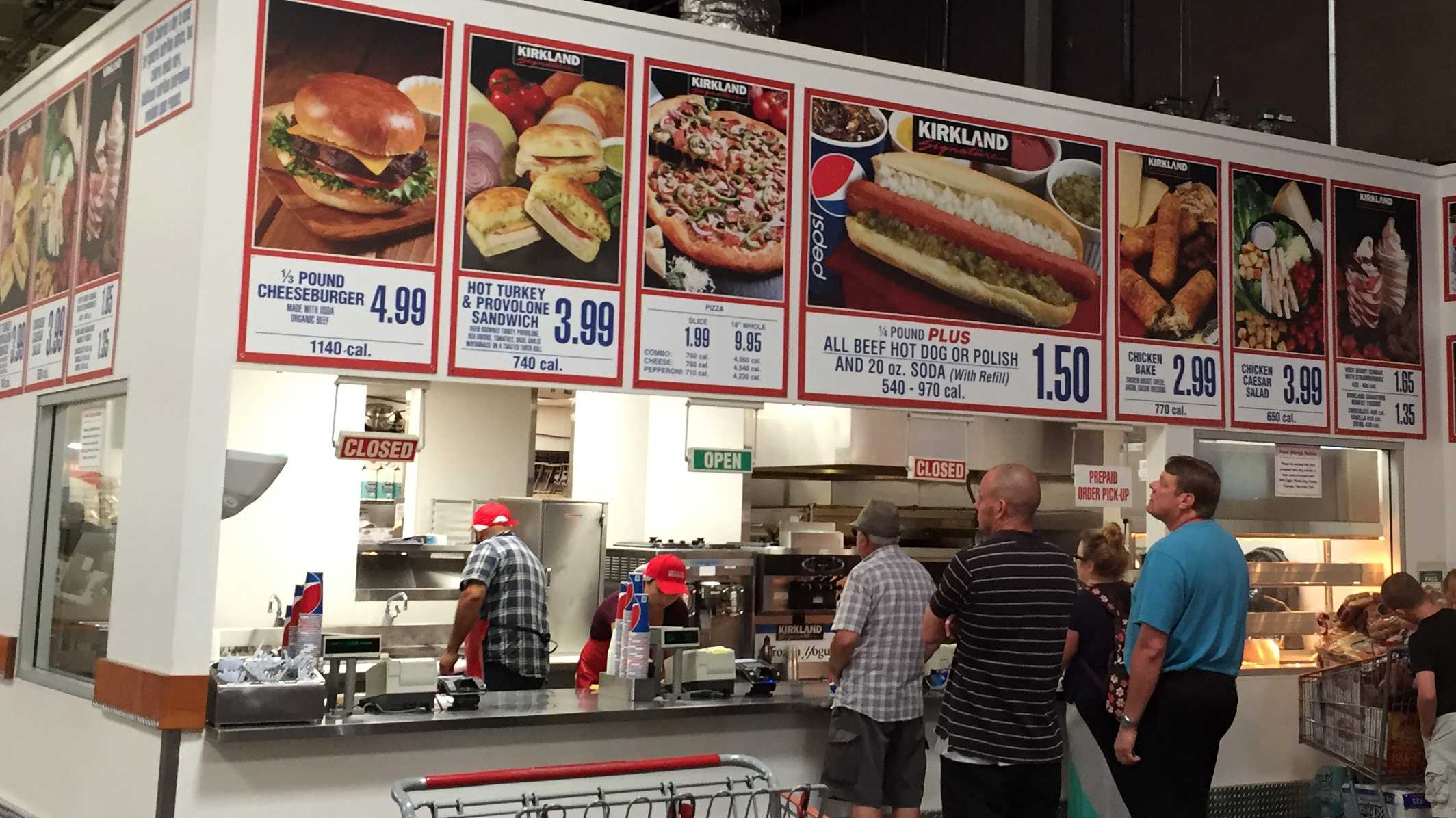 I drove 30 minutes to try Costco's burger and here's the deal