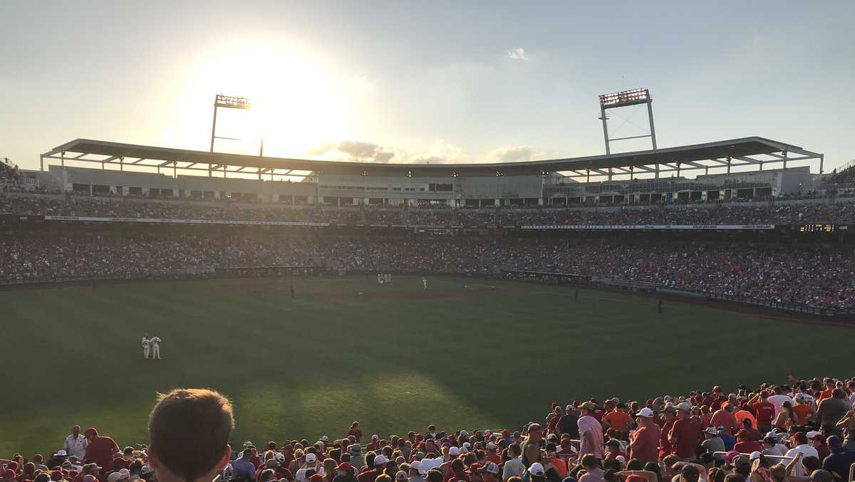 Hogs play in final game of College World Series tonight