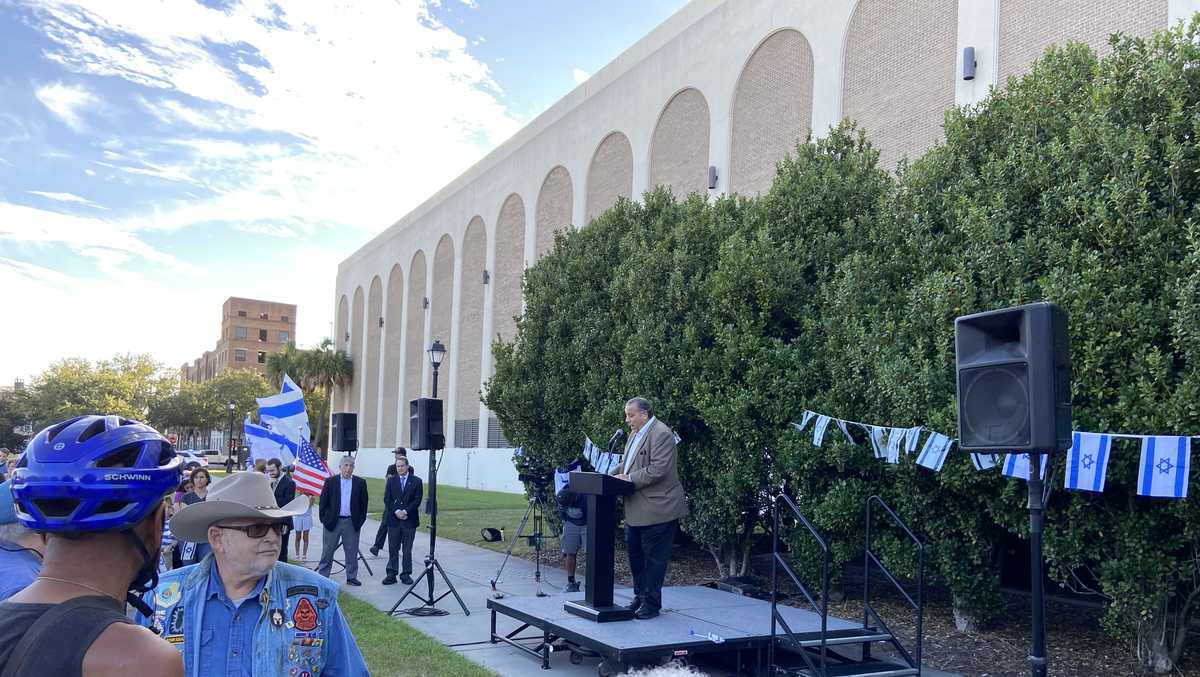We're very much concerned about them:' Rally held in Savannah to show  support for Israel