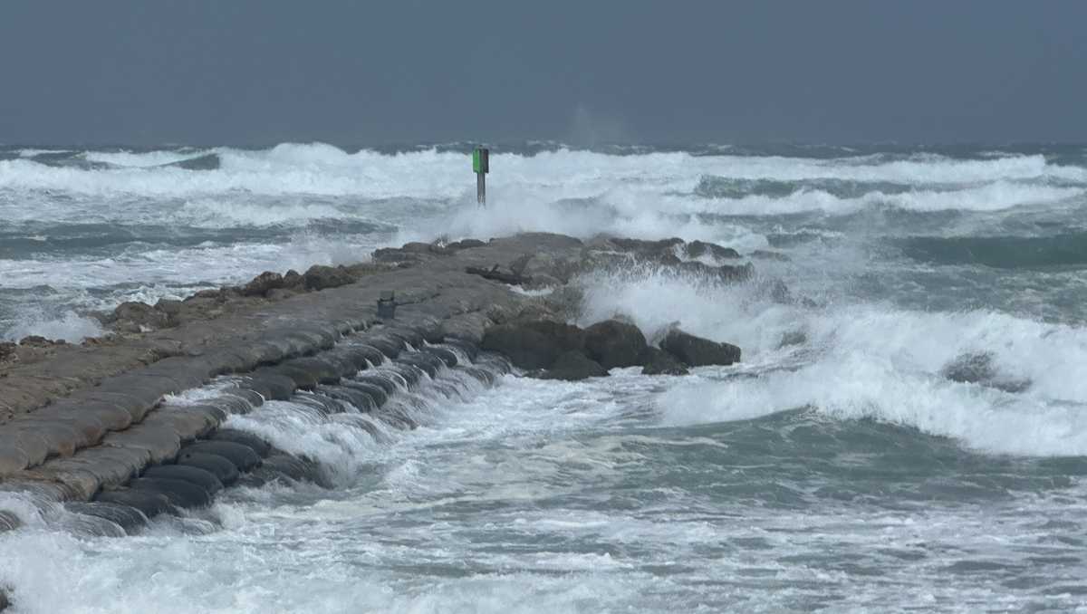Rain, dangerous beach conditions and coastal flooding in South Florida