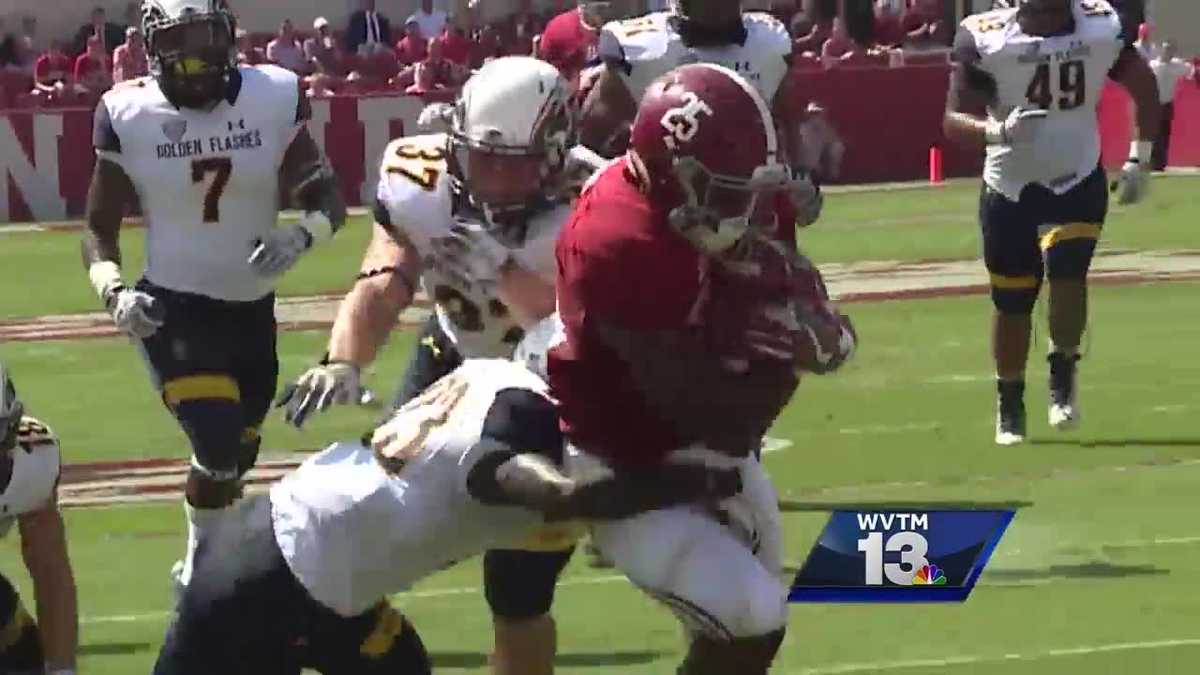 Alabama crushes Kent State, loses Harris to injury