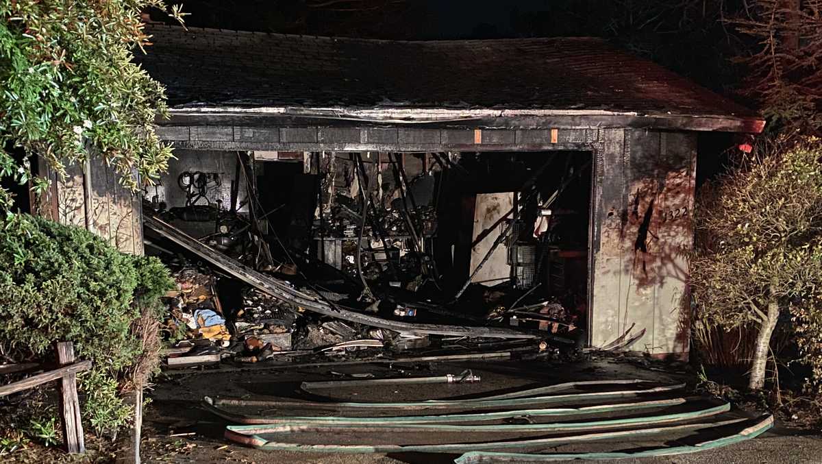 2 injured in Monterey house fire