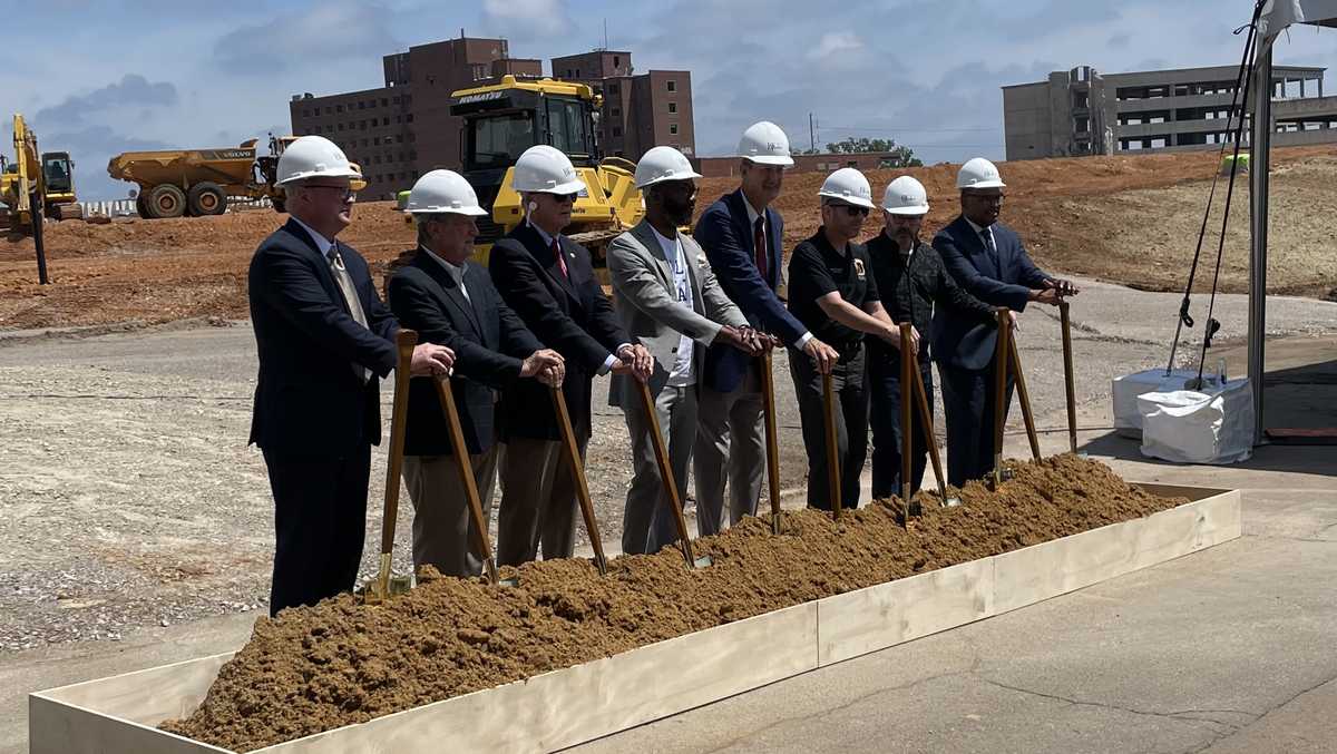 Groundbreaking for The Birmingham Amphitheater goes on, despite lawsuit