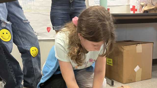 JCPS Ramsey Middle School students learning life-saving skills - Vimarsana News