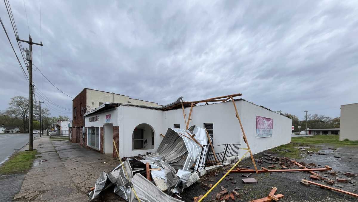 Strong storm leaves South Carolina business without roof