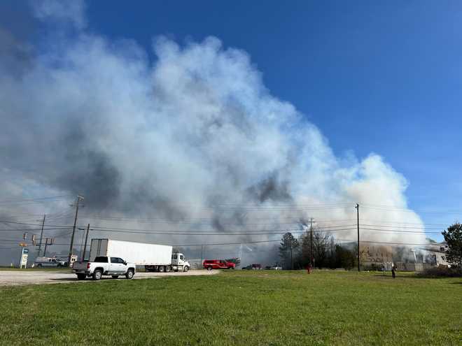 Recycling center fire sends smoke billowing over Greenville
