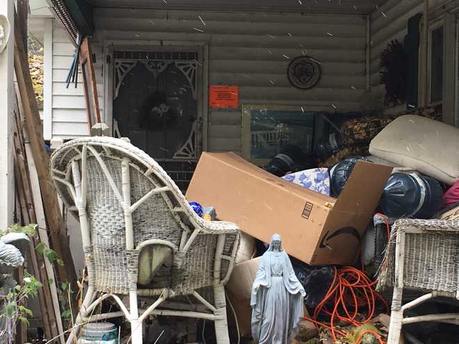 Police find 52 dogs in Pleasant Prairie home