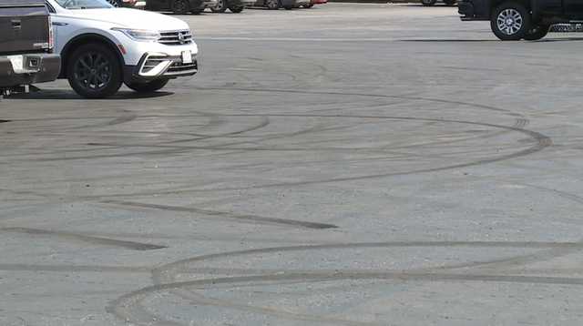 Illegal sideshow draws crowd, police in Salinas - Vimarsana News
