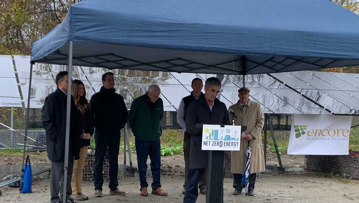 UVM unveils new solar research and training facility