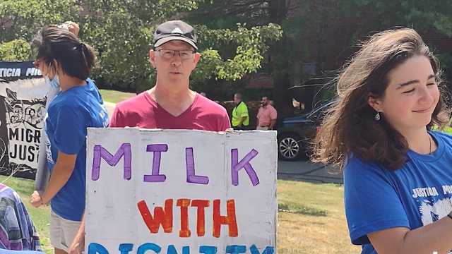 Milk with Dignity campaign for migrant farm workers targets Hannaford - Vimarsana News