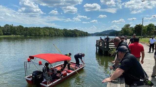 Alabama emergency crews find body in Coosa River