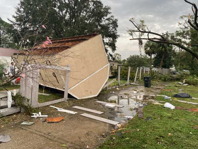 Storms, possible tornadoes in Florida leave path of destruction