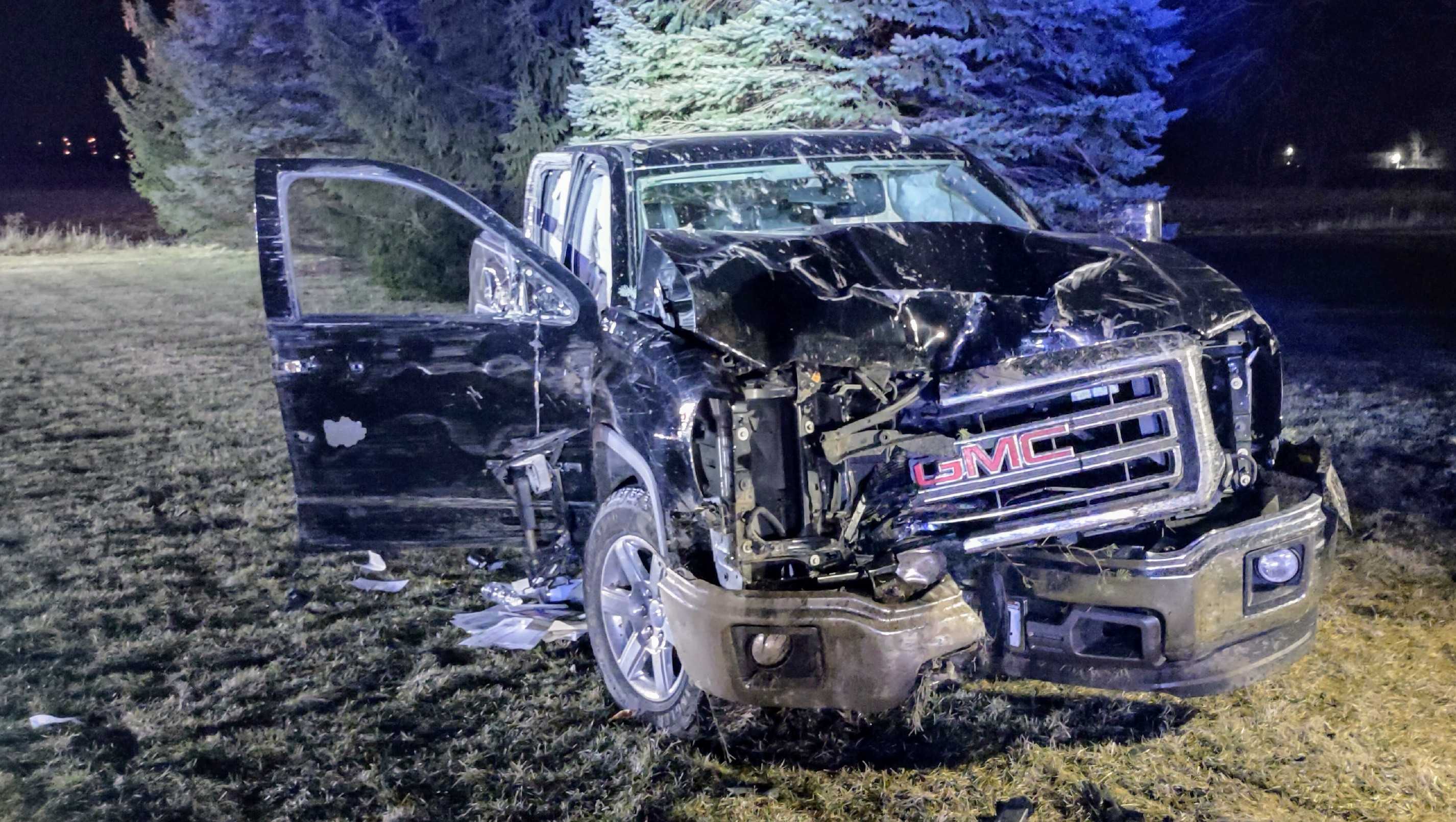 Apple watch notifies law enforcement of severe crash - Vimarsana News