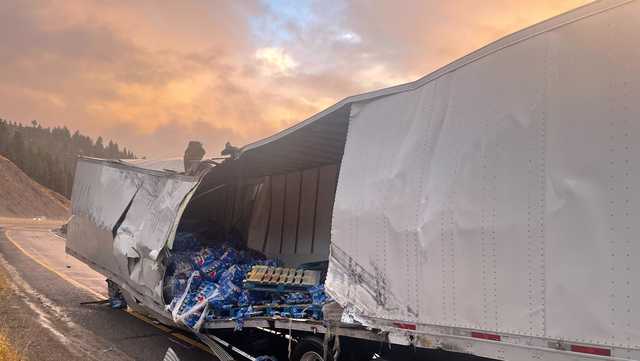 Multiple big rigs crash along I-80 amid slippery conditions in the Sierra - Vimarsana News