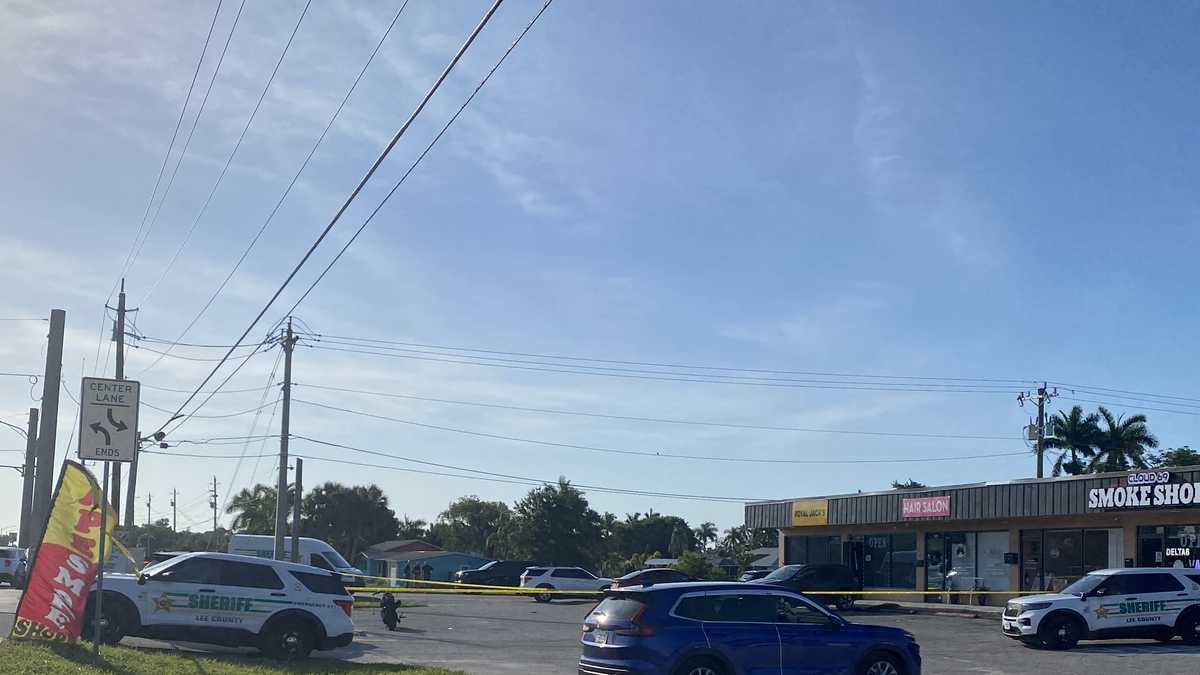 1 killed during robbery at Royal Jacks Arcade in North Fort Myers