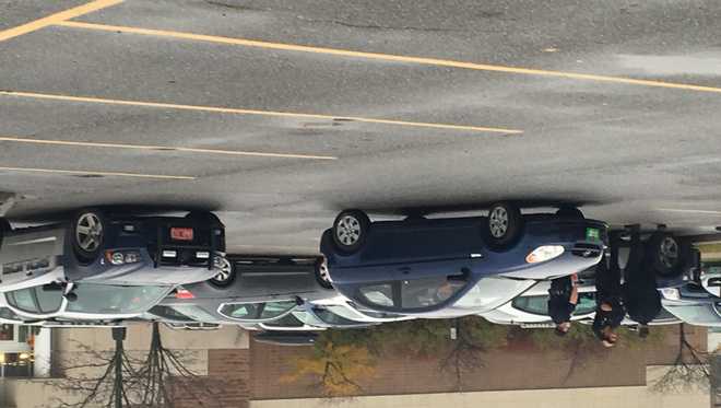Mom left kids in car to shoplift, police say