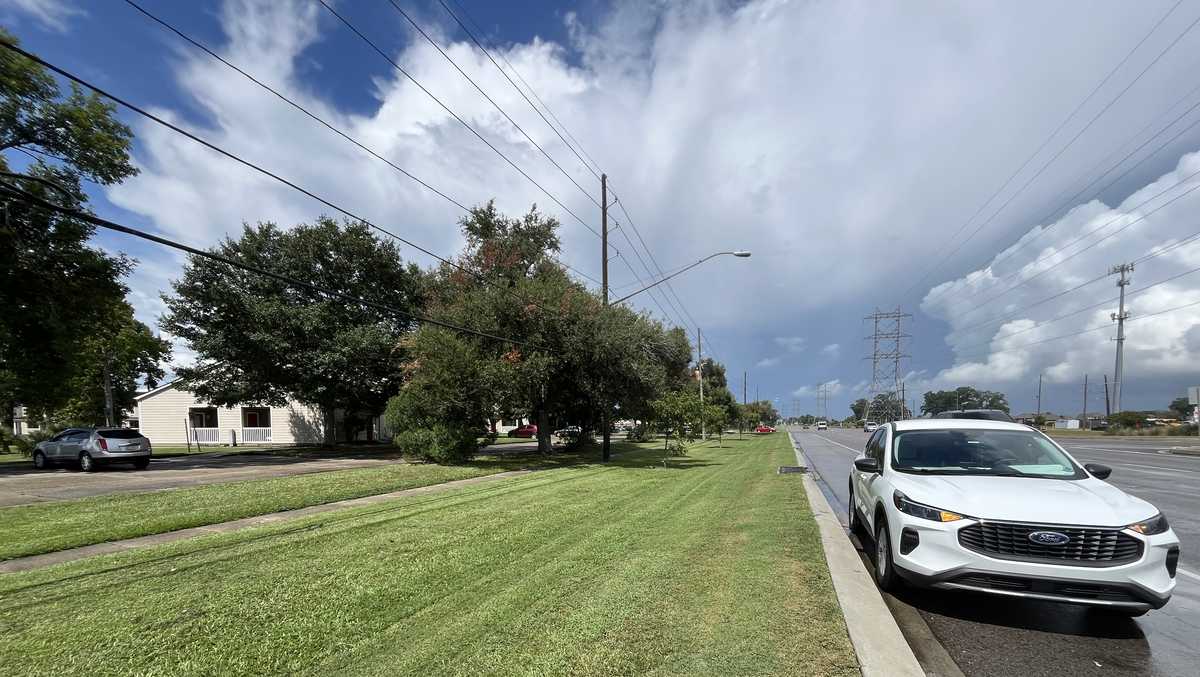 Jefferson Parish Sheriff's Office officials investigate Marrero double shooting