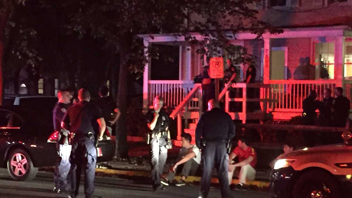 Police arrest suspect, look for second suspect in College Park shooting