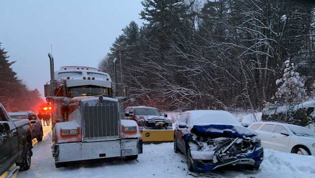 1 person killed in large pileup on Interstate 89 in Vermont, police say - Vimarsana News