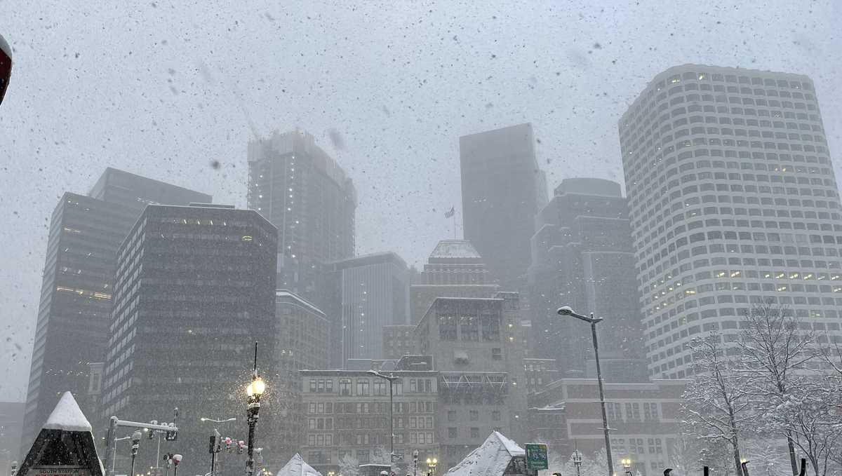 Snow turns Boston into Winter Wonderland