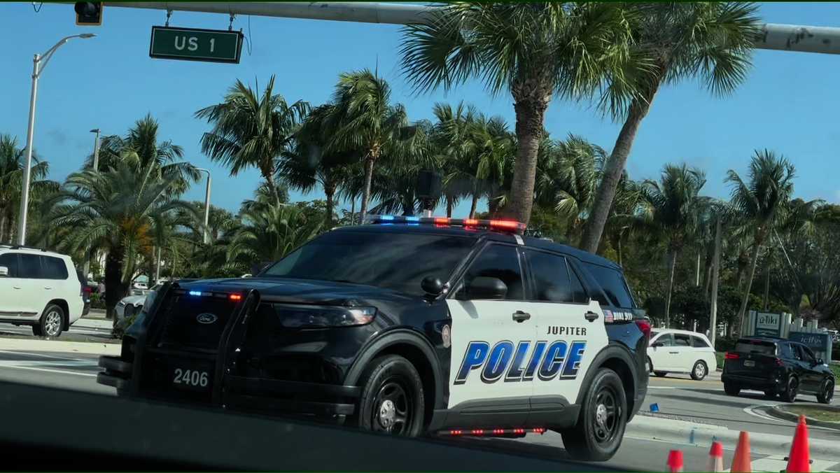 Collision between vehicle, bicyclist on US Highway 1 bridge in Jupiter sends 1 to hospital