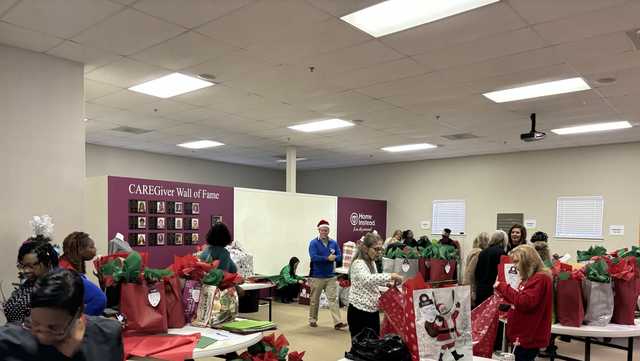 Community members spreading holiday spirit by wrapping gifts for senior citizens - Vimarsana News