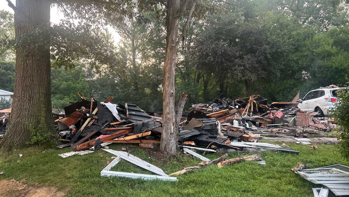 House explodes in Jeffersonville, Indiana; 5 people injured