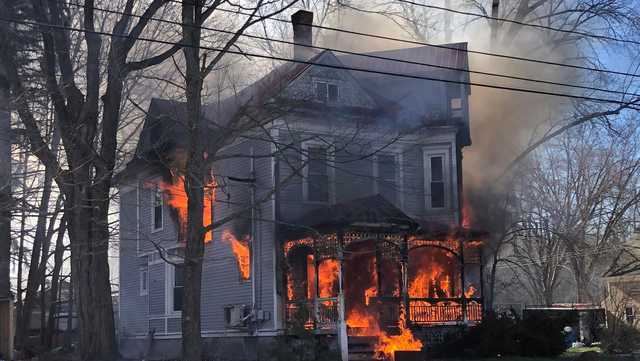 Firefighter injured while fighting flames in Lisbon Falls - Vimarsana News