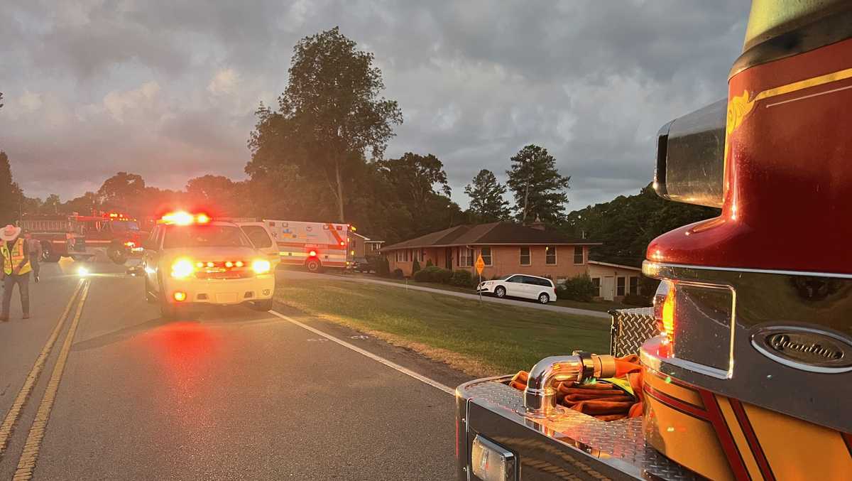 South Carolina: Coroner responding to 2 separate accidents – WYFF4 Greenville