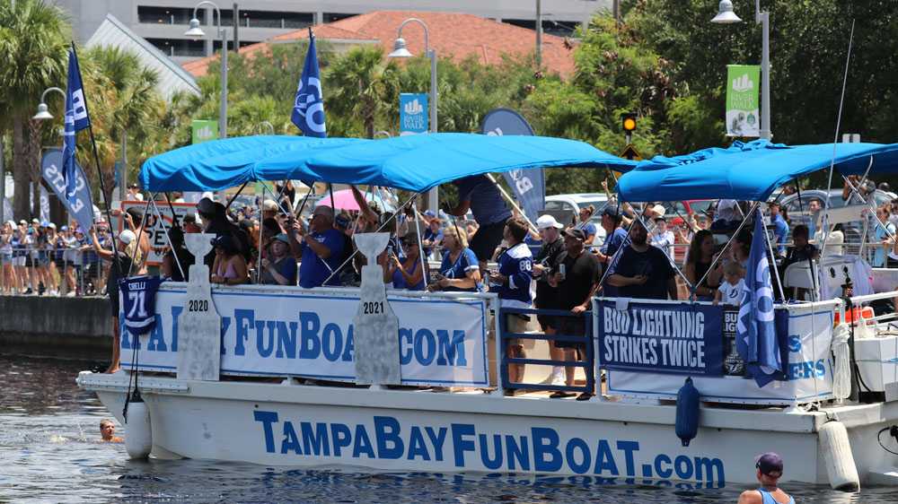 Lightning Boat Parade Photos