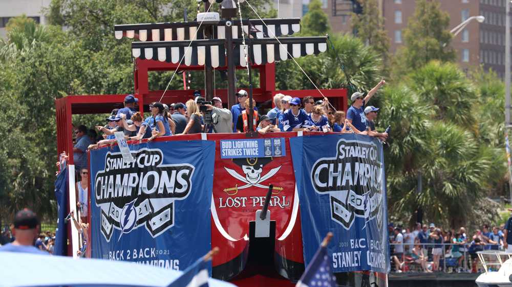 Lightning Boat Parade Photos