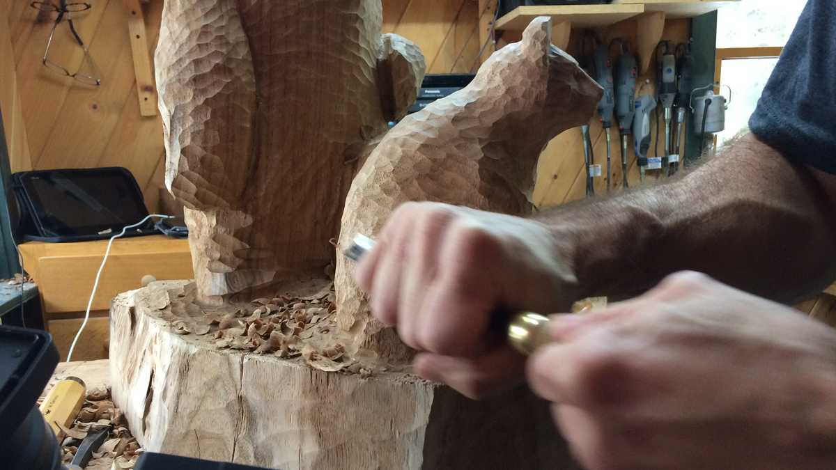 Photos Maine sculptor turns wood into works of art