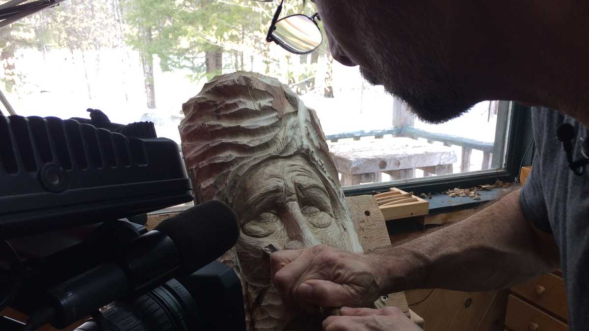 Photos Maine sculptor turns wood into works of art