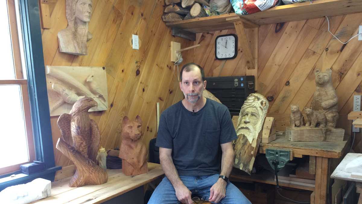 Photos Maine sculptor turns wood into works of art