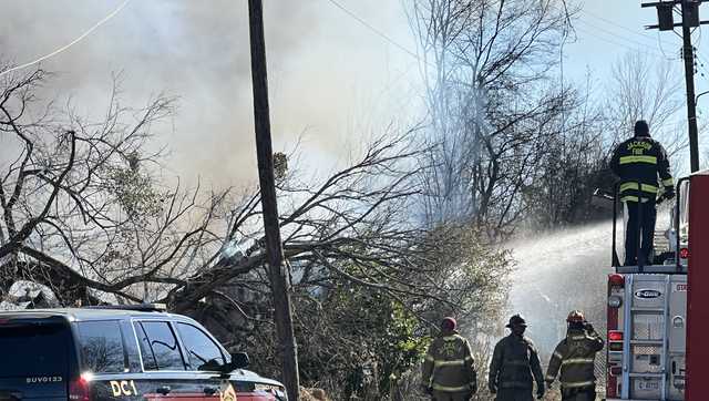 Building in downtown burns down - Vimarsana News