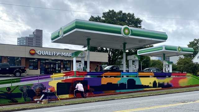 Local artist talks about community mural he's painting in Winston-Salem - Vimarsana News