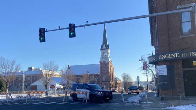 Crash closes Court Street in Auburn during morning commute - Vimarsana News