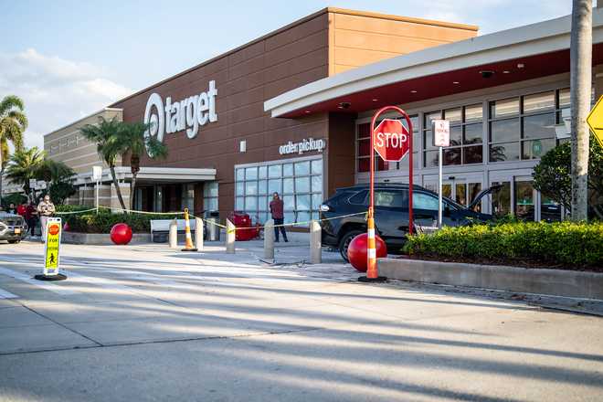uc breaking news: vehicle crashes near target entrance 2-4-25