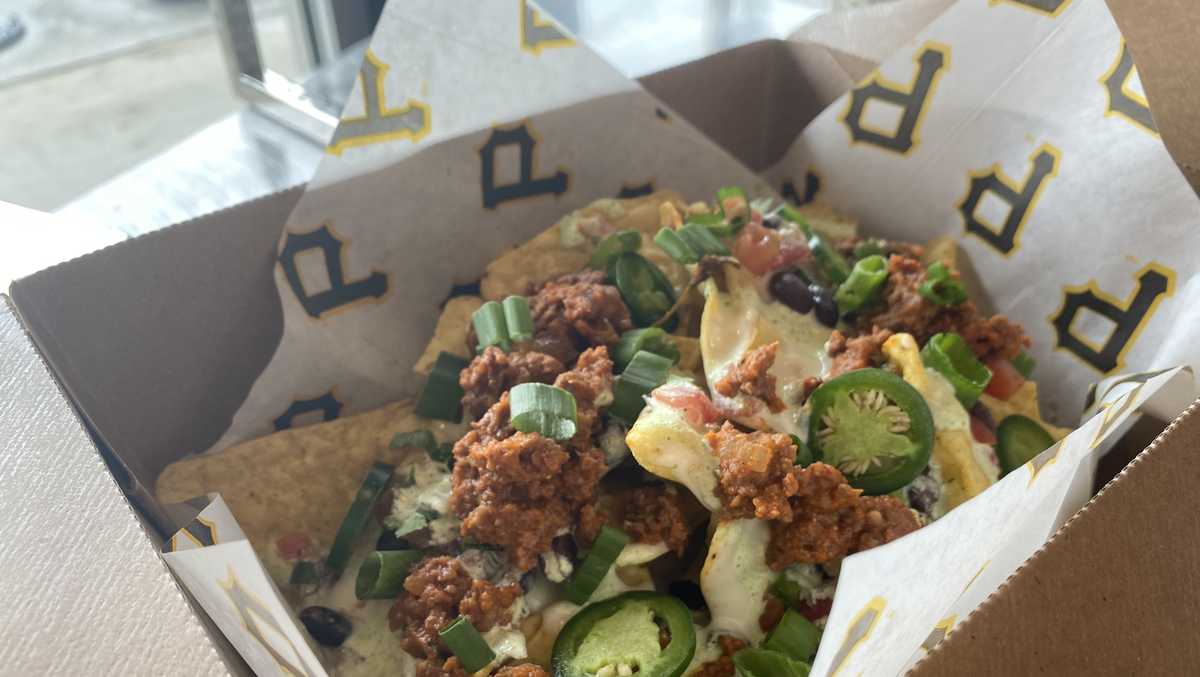 BEST PNC Park Food (Pittsburgh Pirates) - ™