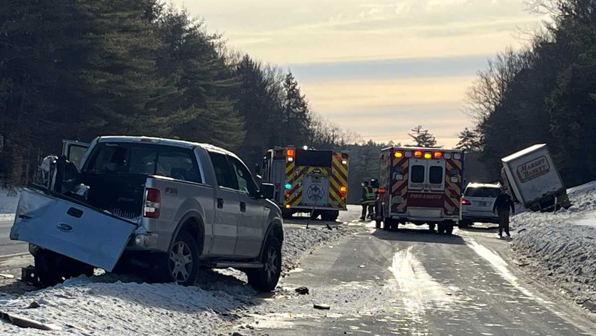 Sanbornton, New Hampshire crash 3 hurt