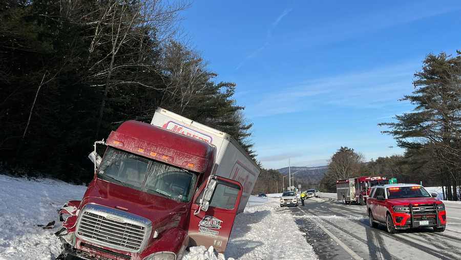 3 hurt, part of I93 in NH closed after Market Basket truck crash