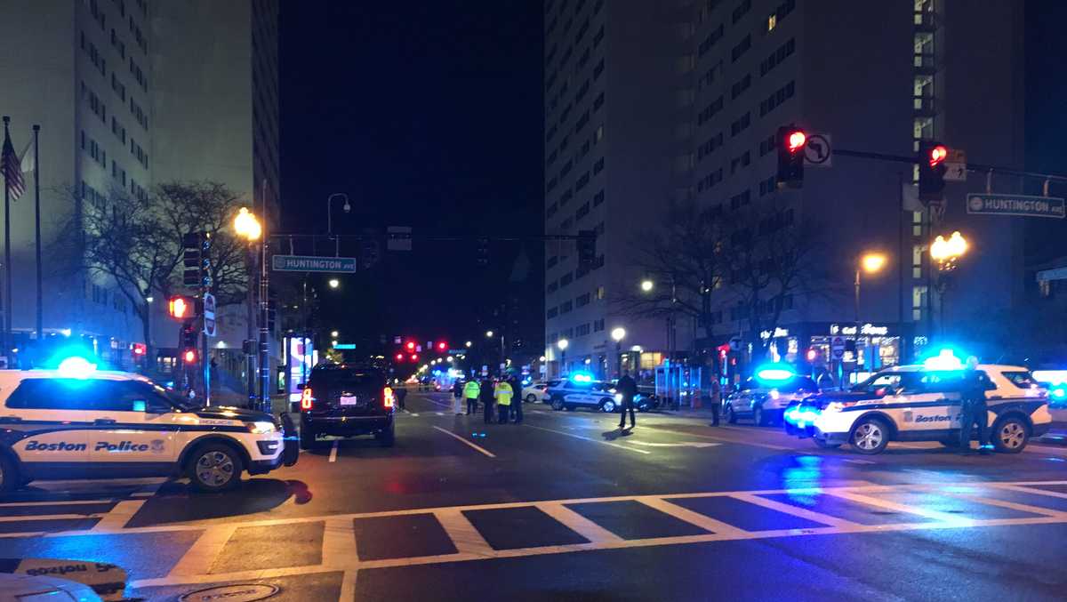 Boston police investigate shooting near South End