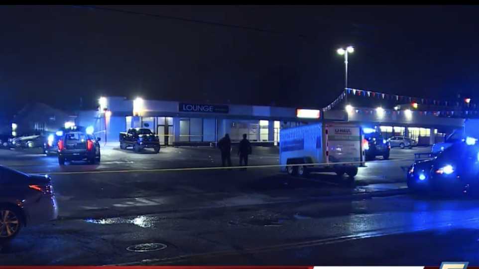 Man killed in shooting outside bar in Reading